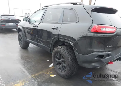 2016 Jeep Cherokee Trailhawk z USA, uszkodzony, nr VIN 1C4PJMBS1GW102917